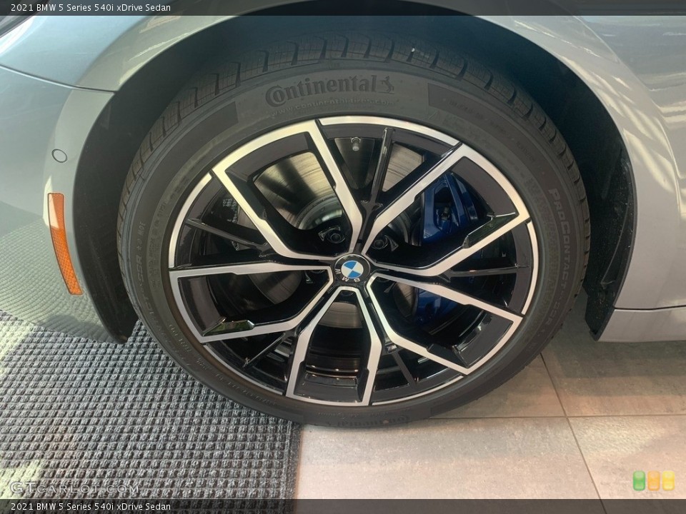 2021 BMW 5 Series 540i xDrive Sedan Wheel and Tire Photo #139610523
