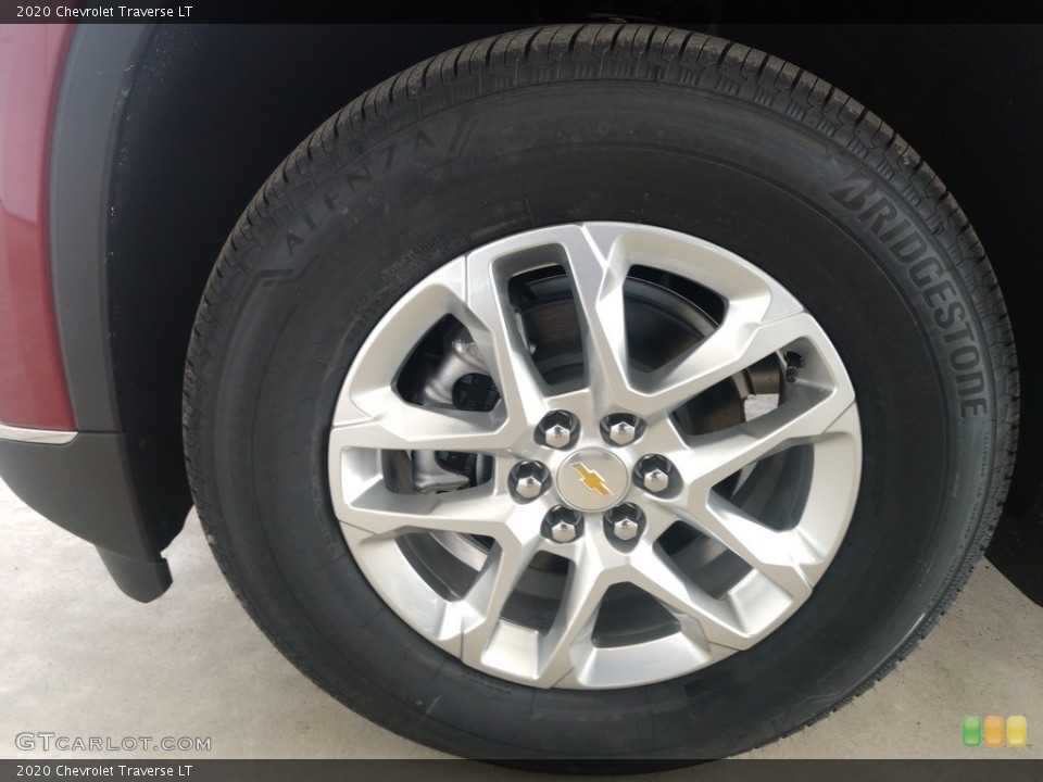 2020 Chevrolet Traverse LT Wheel and Tire Photo #139739780