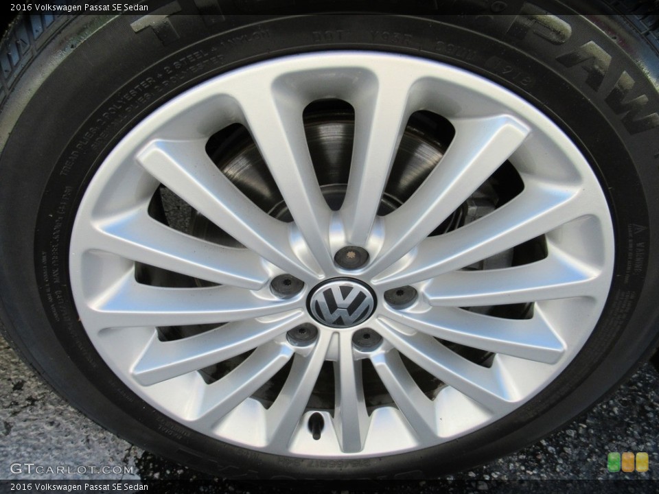 2016 Volkswagen Passat SE Sedan Wheel and Tire Photo #139798360