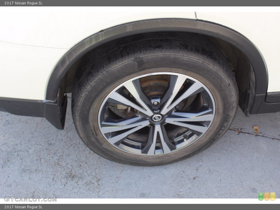 2017 Nissan Rogue SL Wheel and Tire Photo #139864388