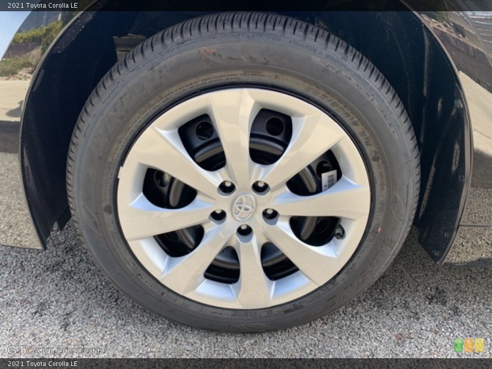 2021 Toyota Corolla LE Wheel and Tire Photo #139869952