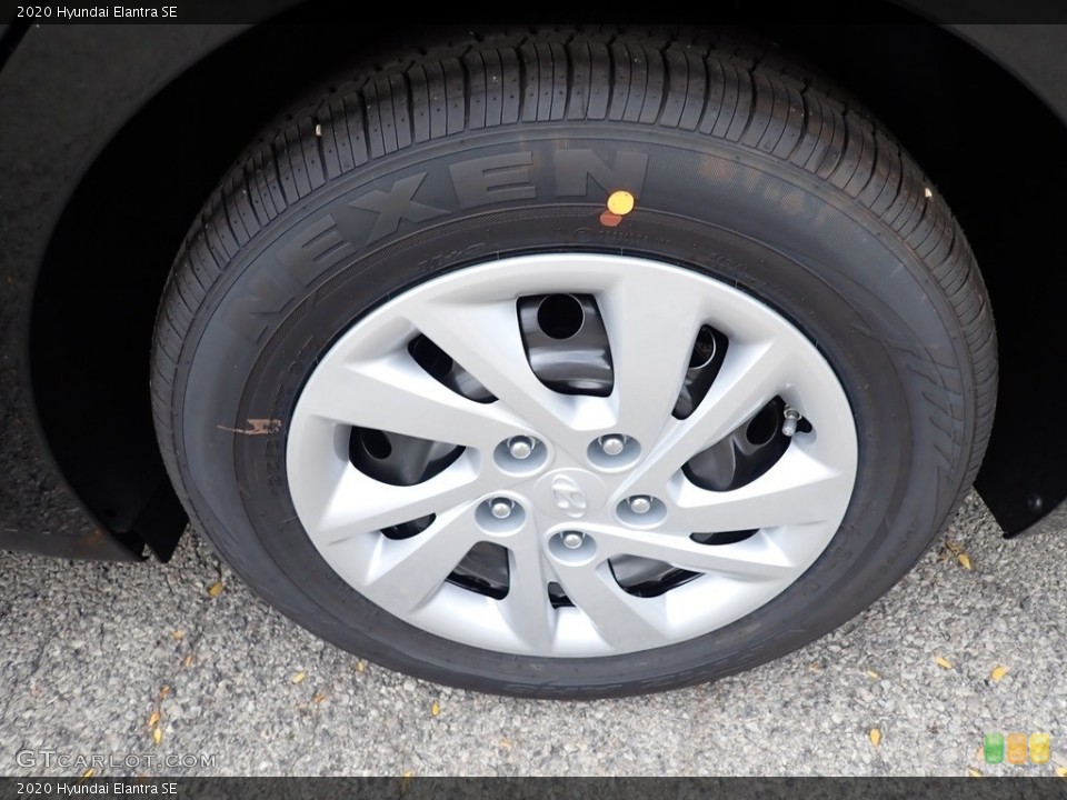 2020 Hyundai Elantra SE Wheel and Tire Photo #139895046