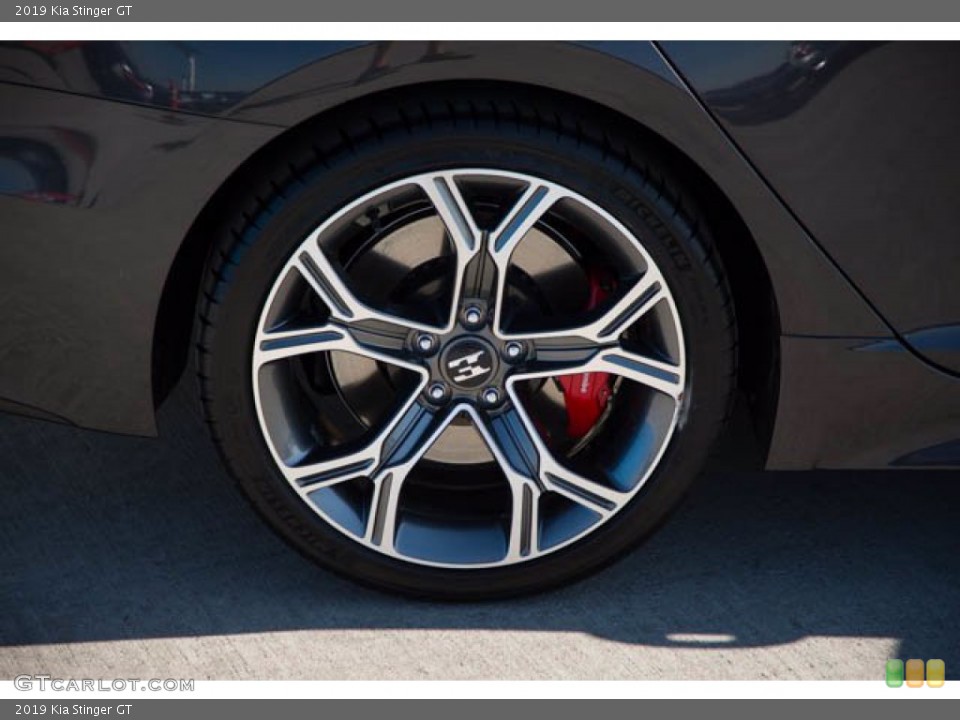 2019 Kia Stinger GT Wheel and Tire Photo #139896288