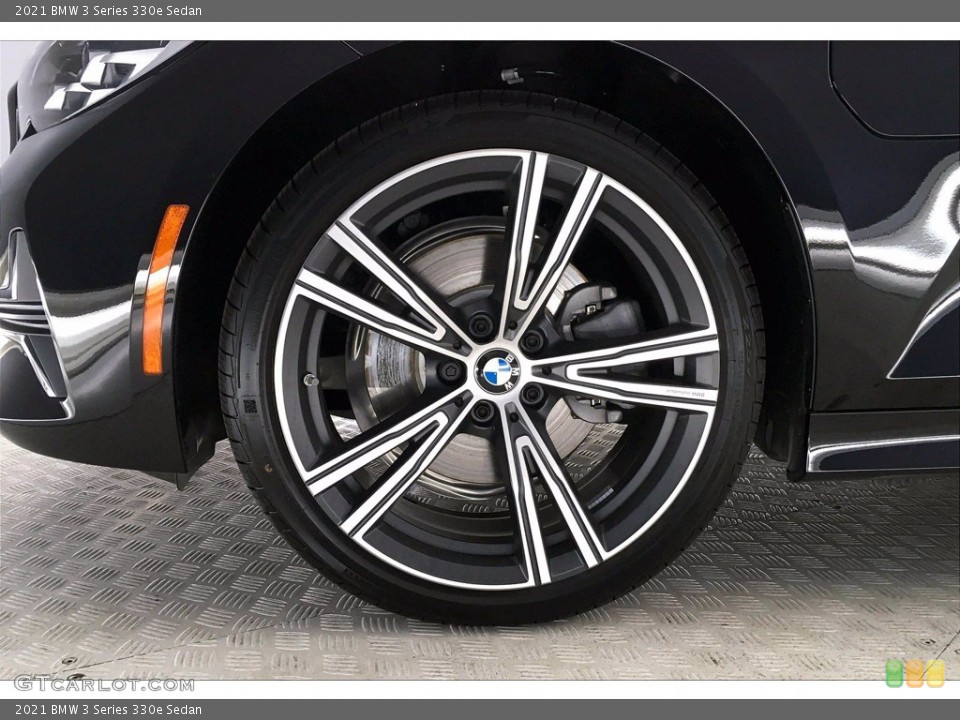2021 BMW 3 Series 330e Sedan Wheel and Tire Photo #139914293