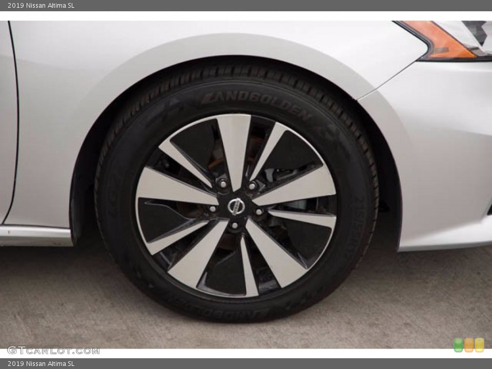 2019 Nissan Altima SL Wheel and Tire Photo #139971802