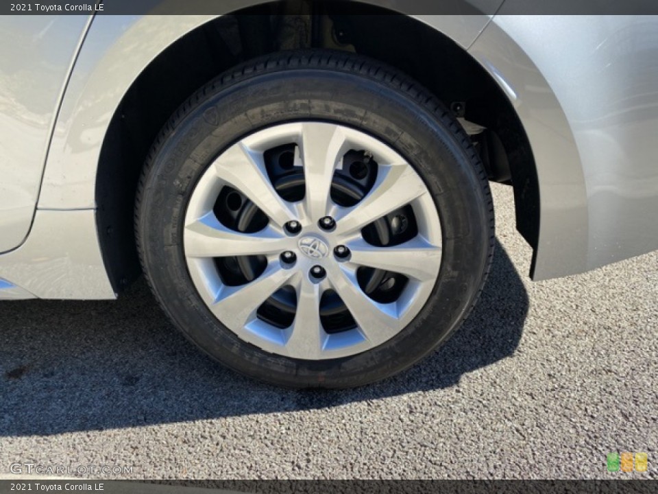 2021 Toyota Corolla LE Wheel and Tire Photo #140111404