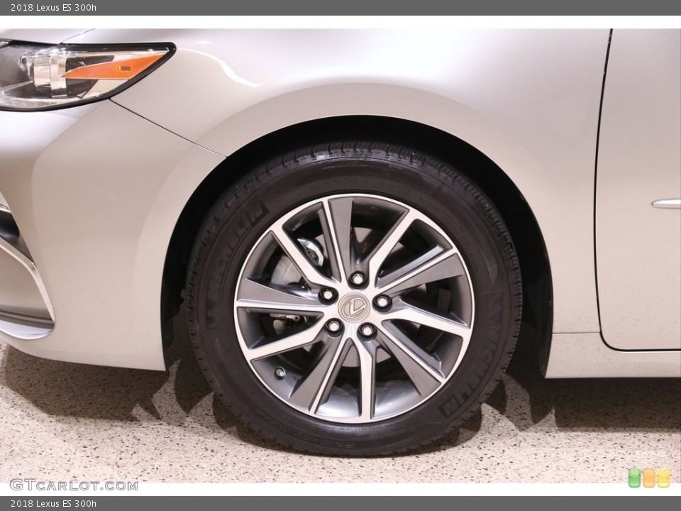 2018 Lexus ES 300h Wheel and Tire Photo #140203777