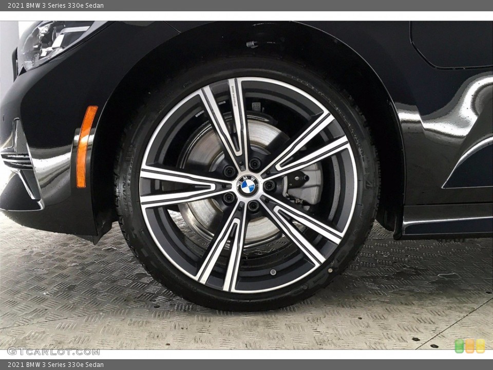 2021 BMW 3 Series 330e Sedan Wheel and Tire Photo #140215989