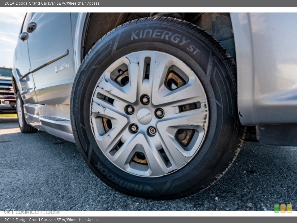 2014 Dodge Grand Caravan SE w/Wheelchair Access Wheel and Tire Photo #140219935
