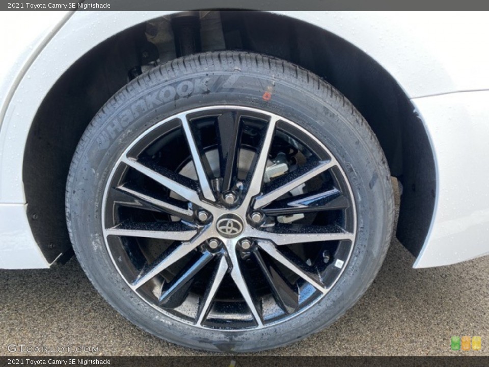 2021 Toyota Camry SE Nightshade Wheel and Tire Photo #140233460