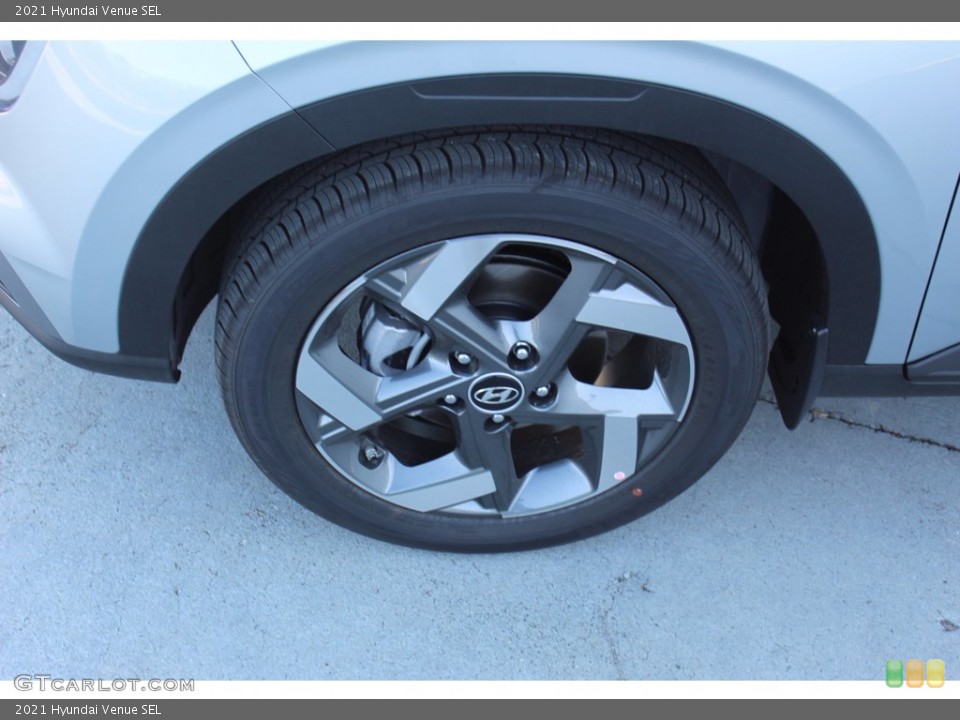 2021 Hyundai Venue Wheels and Tires