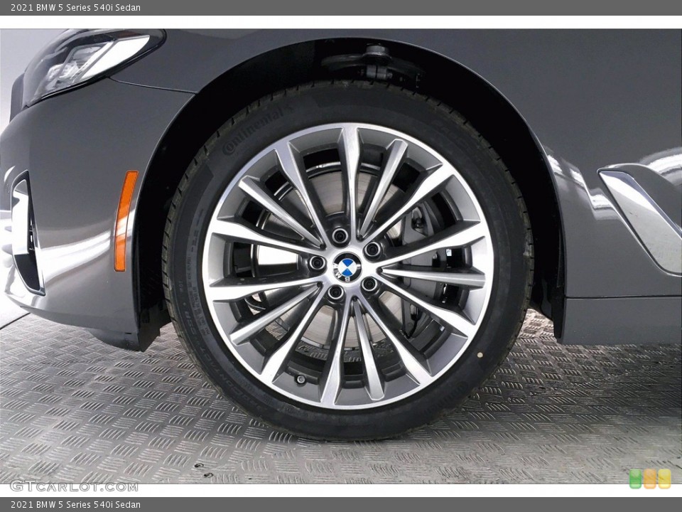 2021 BMW 5 Series 540i Sedan Wheel and Tire Photo #140382301