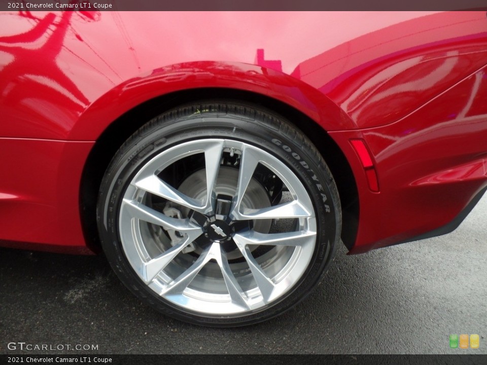 2021 Chevrolet Camaro LT1 Coupe Wheel and Tire Photo #140452594