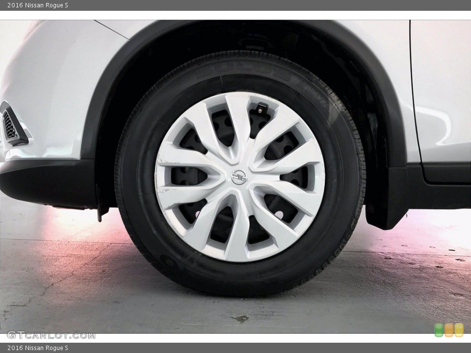2016 Nissan Rogue Wheels and Tires