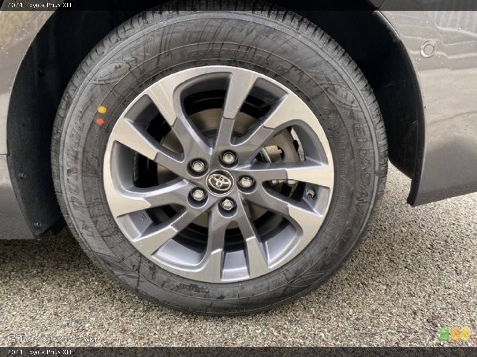 2021 Toyota Prius XLE Wheel and Tire Photo #140714492