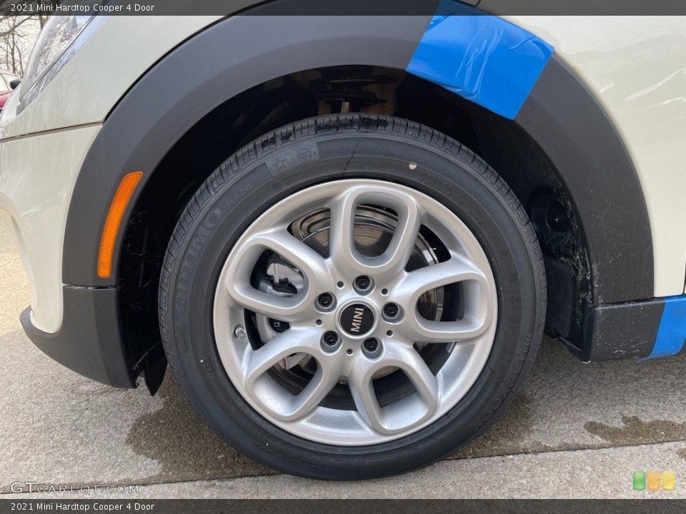 2021 Mini Hardtop Cooper 4 Door Wheel and Tire Photo #140817617