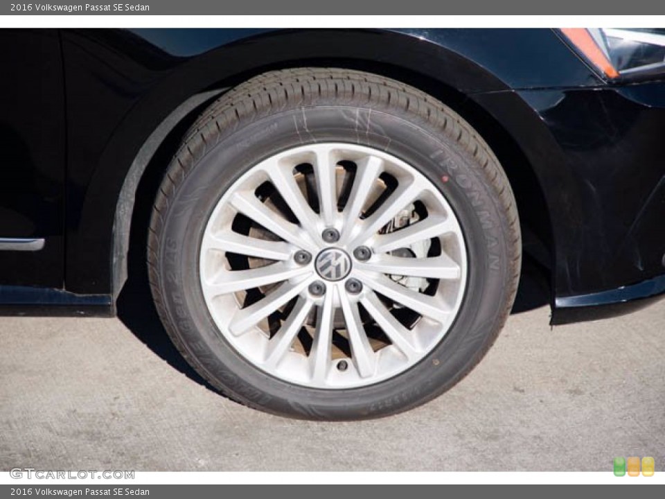 2016 Volkswagen Passat SE Sedan Wheel and Tire Photo #140837186