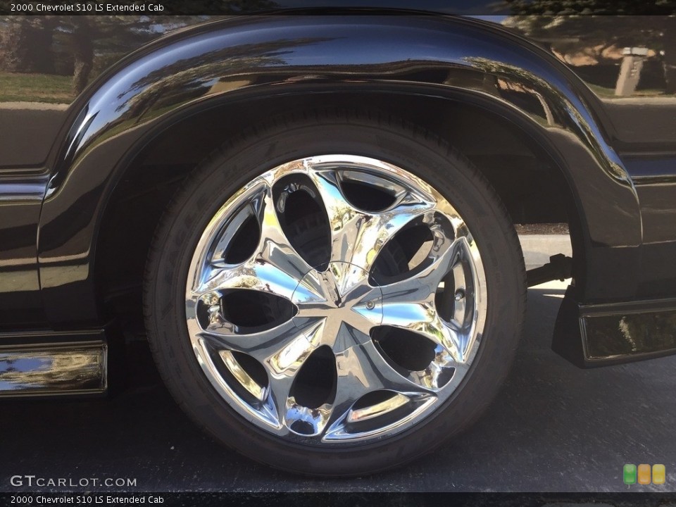 2000 Chevrolet S10 Custom Wheel and Tire Photo #141097254