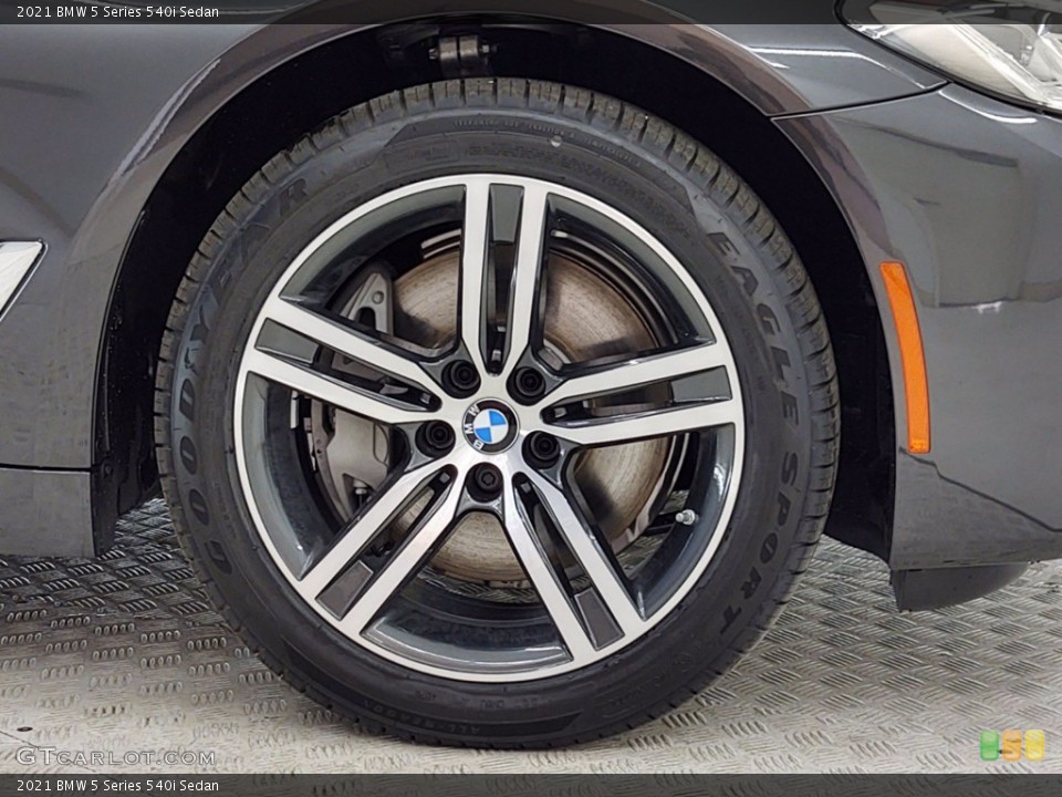 2021 BMW 5 Series 540i Sedan Wheel and Tire Photo #141144961
