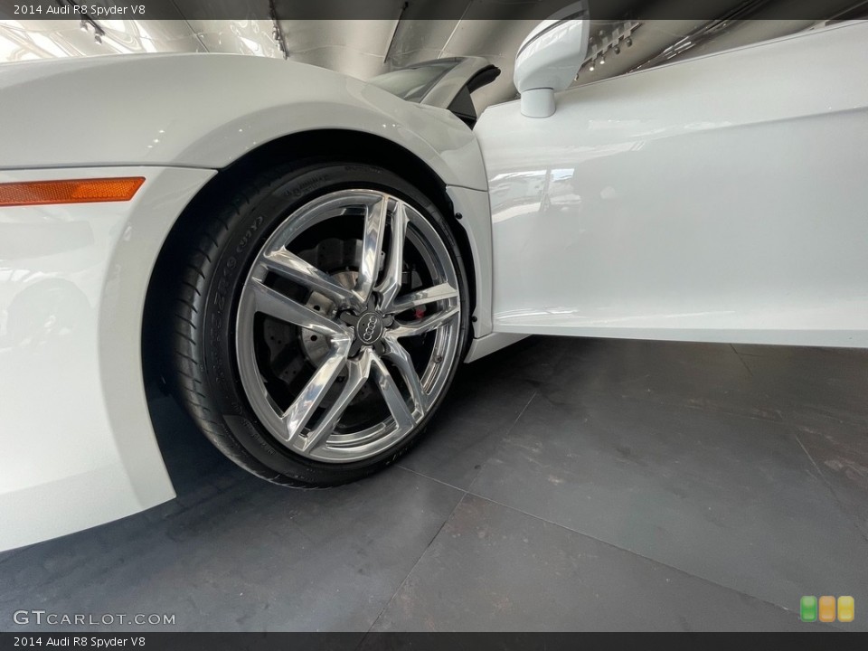 2014 Audi R8 Spyder V8 Wheel and Tire Photo #141719416