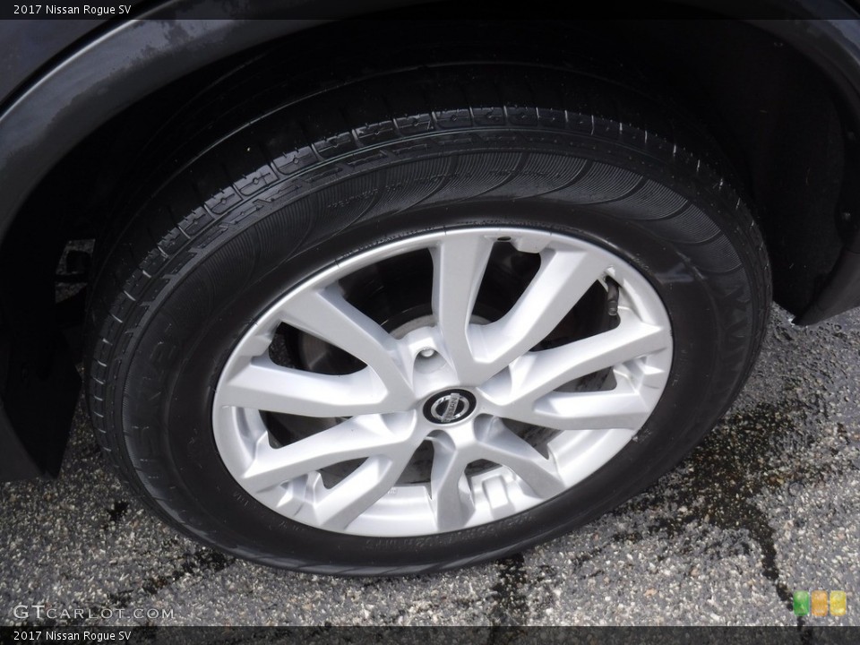 2017 Nissan Rogue SV Wheel and Tire Photo #141934524