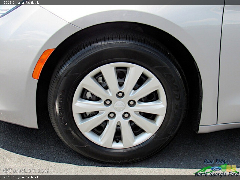 2018 Chrysler Pacifica L Wheel and Tire Photo #141982156