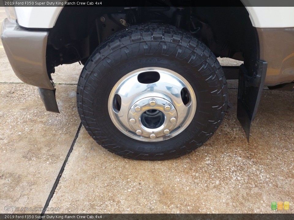 2019 Ford F350 Super Duty Wheels and Tires