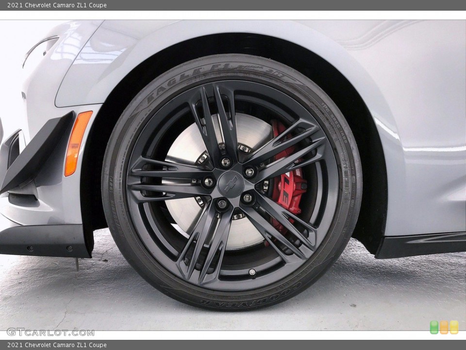 2021 Chevrolet Camaro ZL1 Coupe Wheel and Tire Photo #142031803