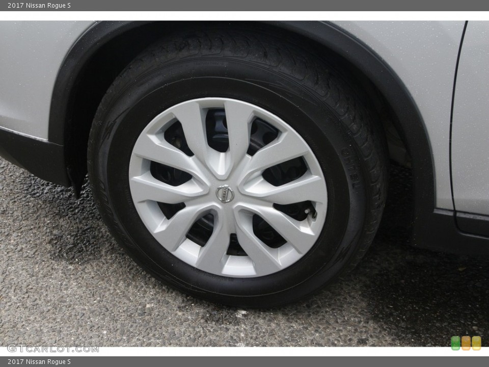 2017 Nissan Rogue S Wheel and Tire Photo #142040740