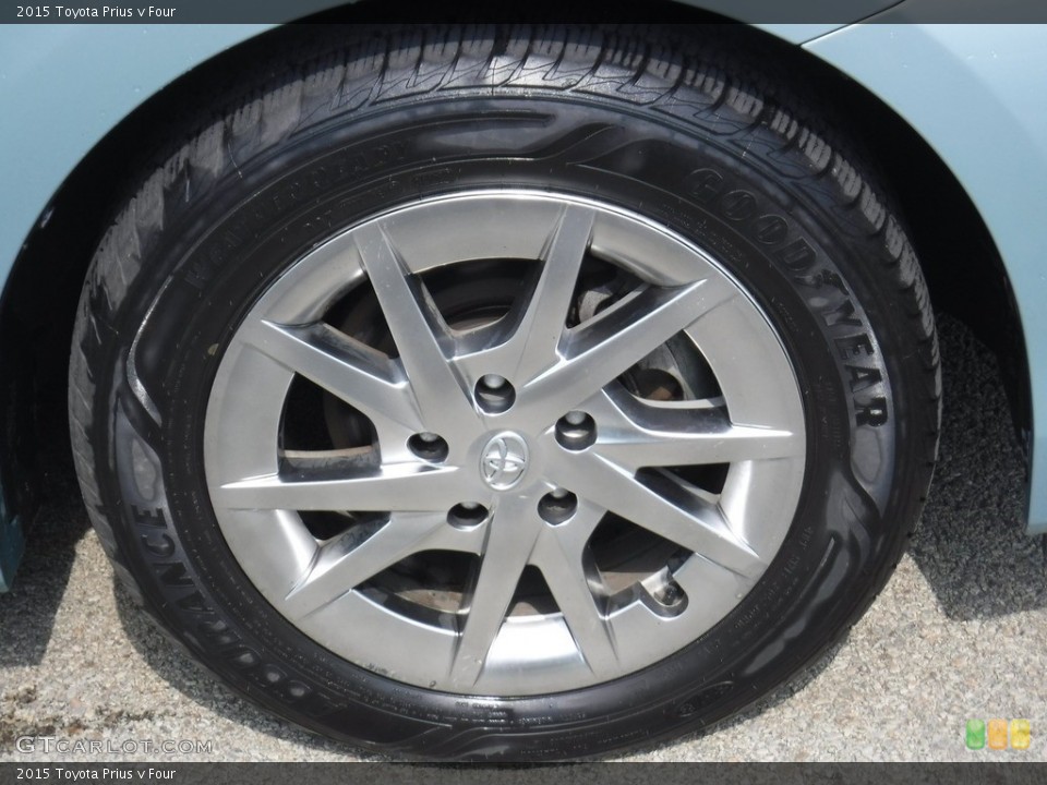 2015 Toyota Prius v Wheels and Tires