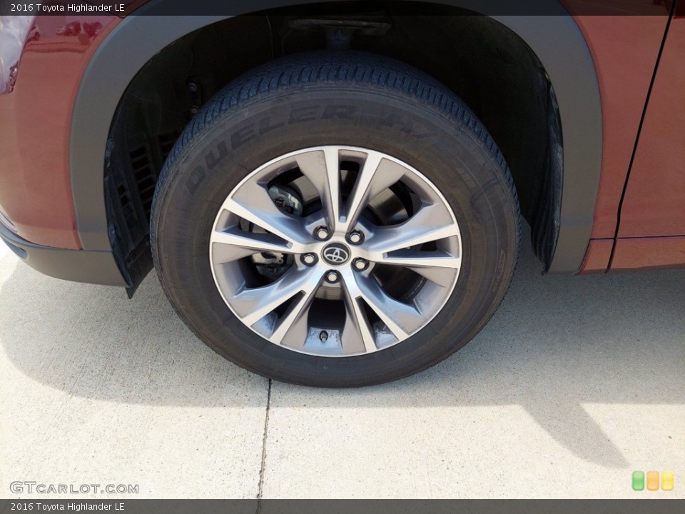 2016 Toyota Highlander LE Wheel and Tire Photo #142104095