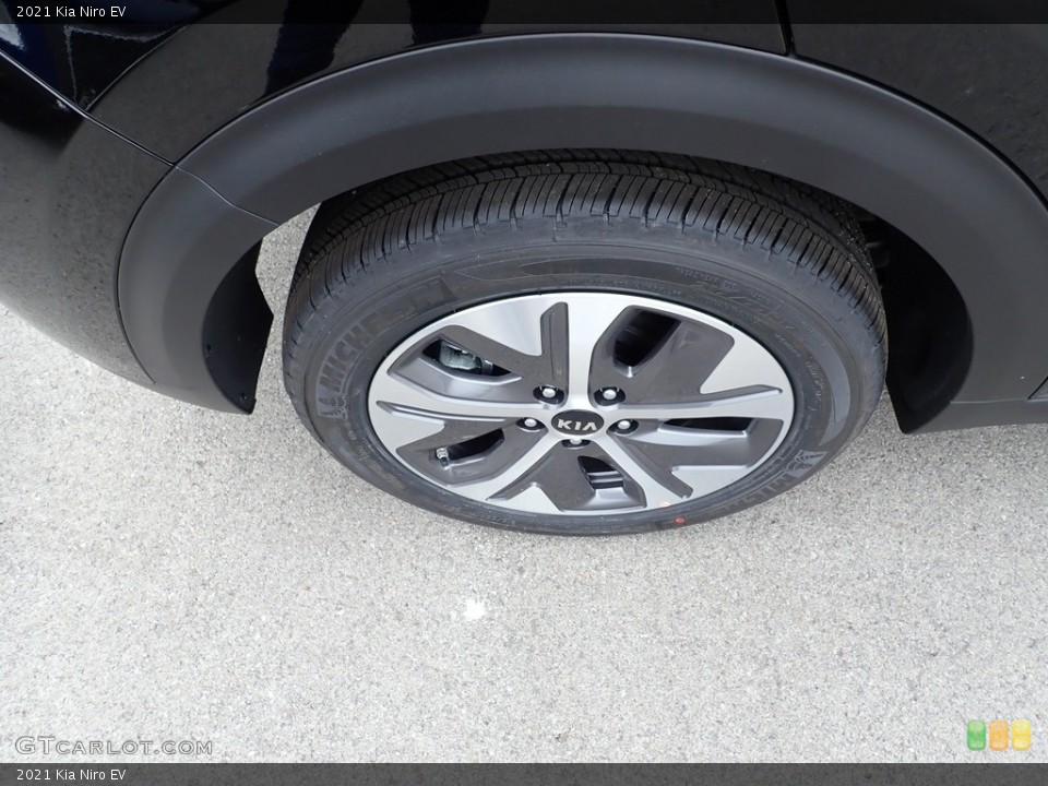 2021 Kia Niro Wheels and Tires