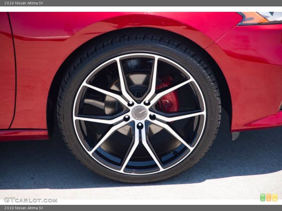 2019 Nissan Altima SV Wheel and Tire Photo #142143223