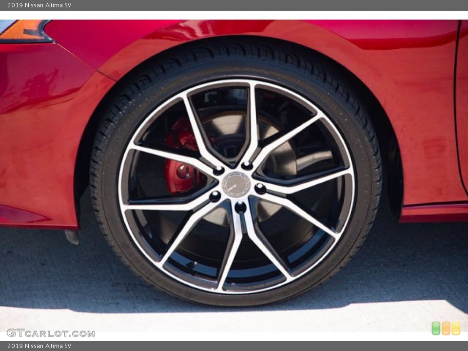 2019 Nissan Altima SV Wheel and Tire Photo #142143247
