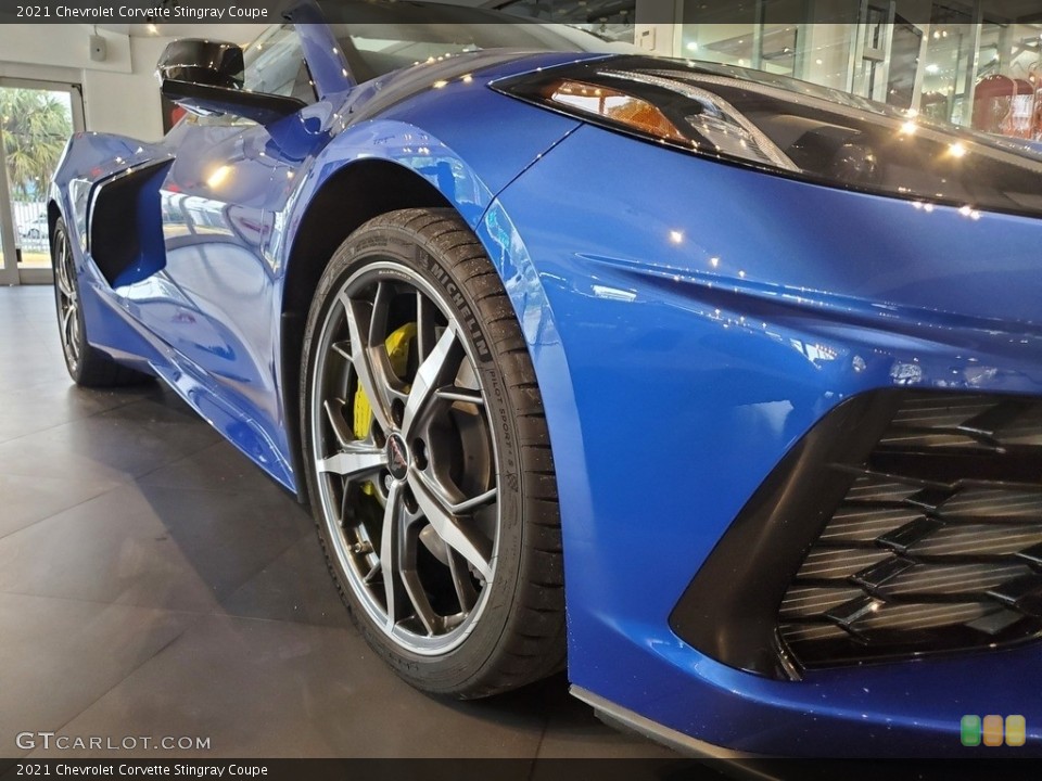 2021 Chevrolet Corvette Stingray Coupe Wheel and Tire Photo #142274059