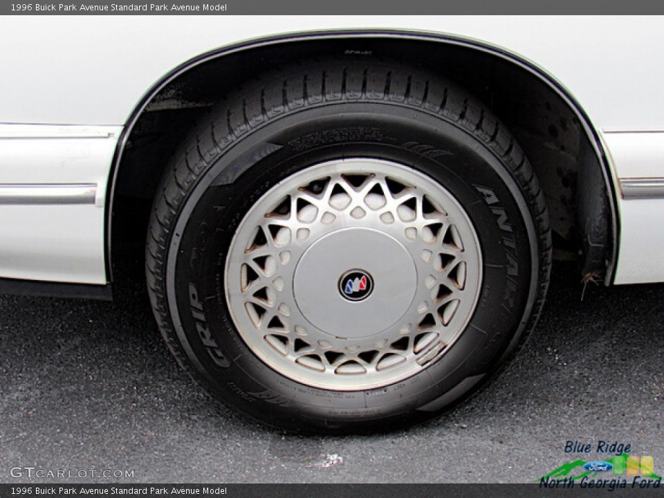 1996 Buick Park Avenue  Wheel and Tire Photo #142280432