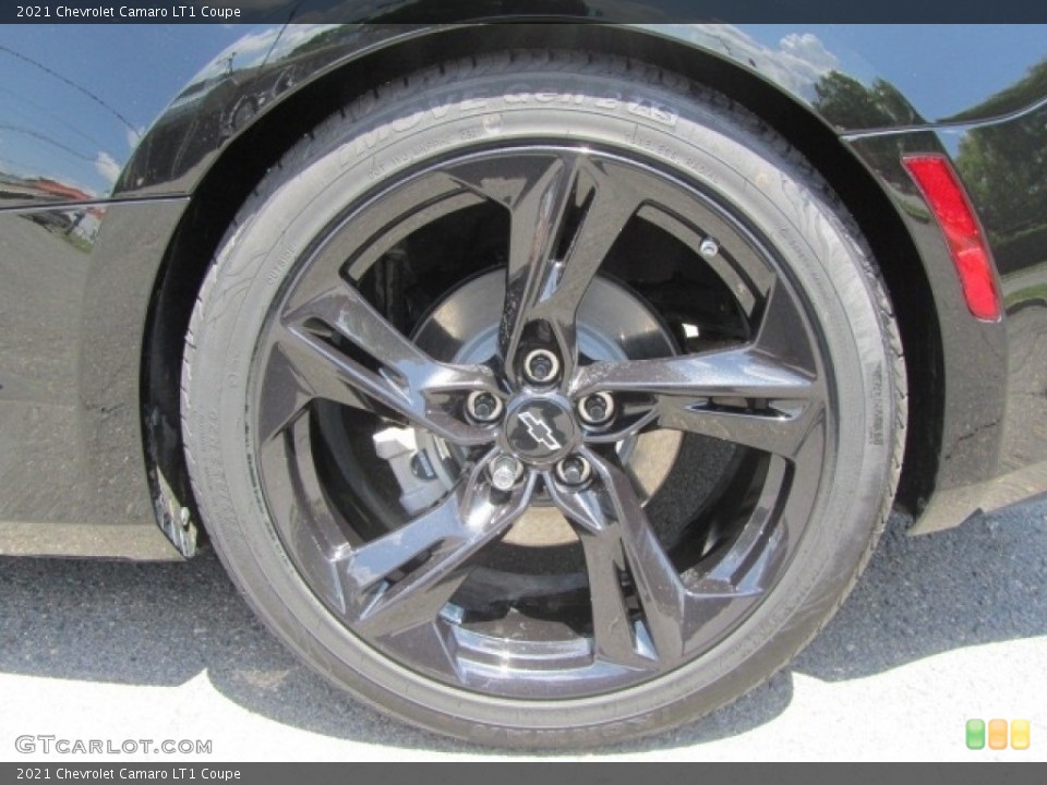 2021 Chevrolet Camaro LT1 Coupe Wheel and Tire Photo #142461455