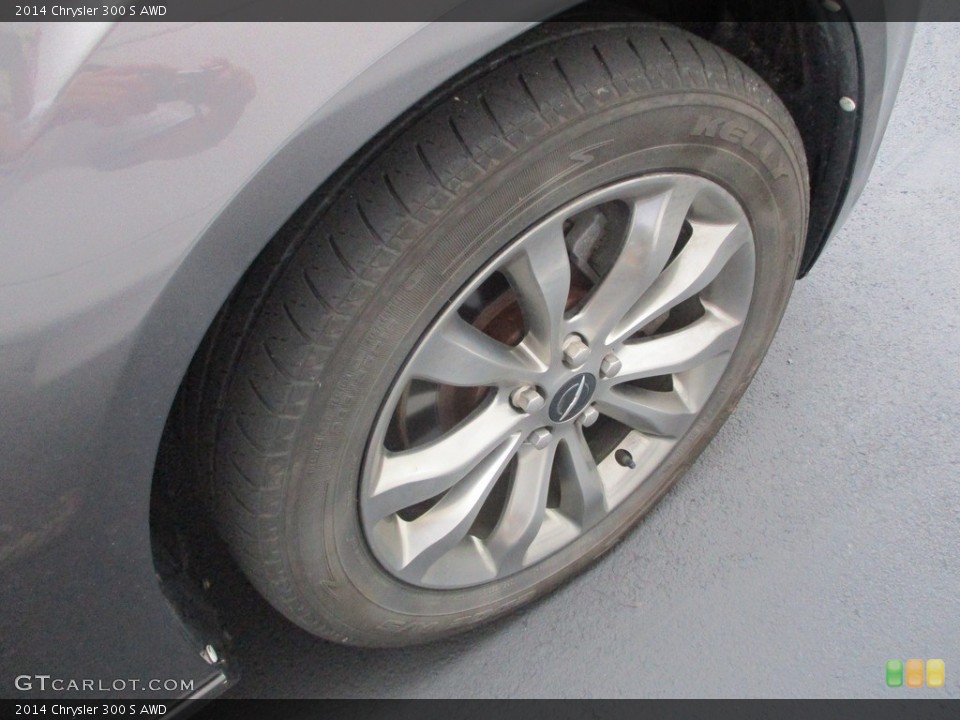 2014 Chrysler 300 S AWD Wheel and Tire Photo #142485024