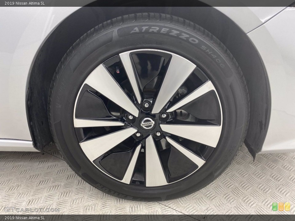 2019 Nissan Altima SL Wheel and Tire Photo #142524277