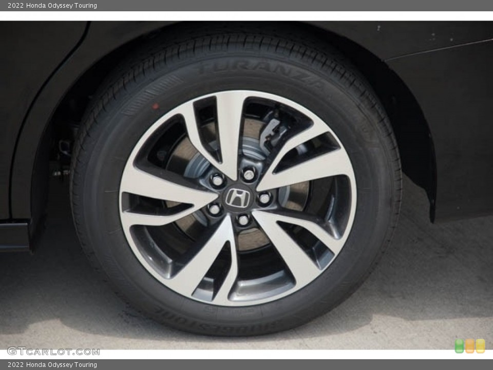 2022 Honda Odyssey Touring Wheel and Tire Photo #142533757