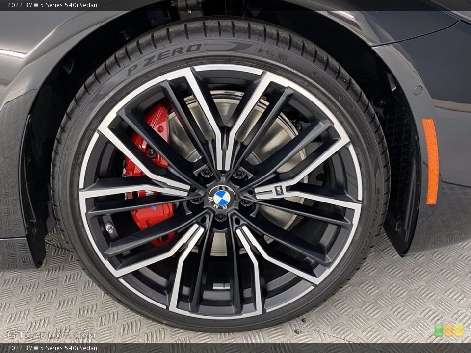 2022 BMW 5 Series 540i Sedan Wheel and Tire Photo #142761902
