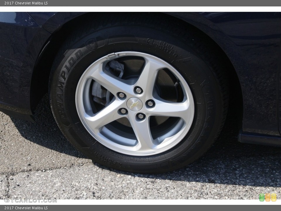 2017 Chevrolet Malibu LS Wheel and Tire Photo #142764897