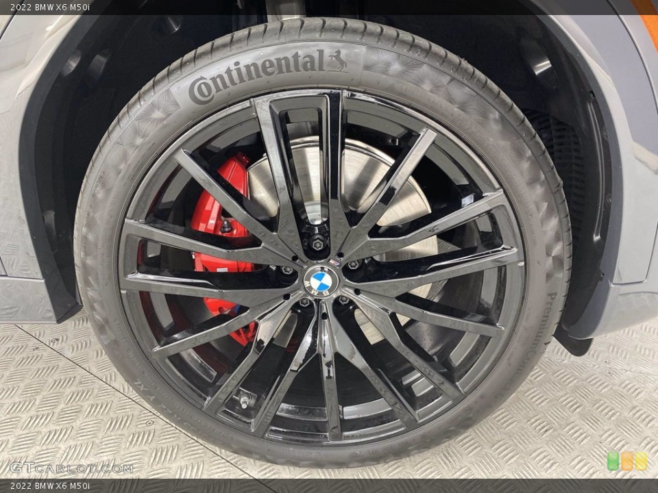 2022 BMW X6 M50i Wheel and Tire Photo #142764930