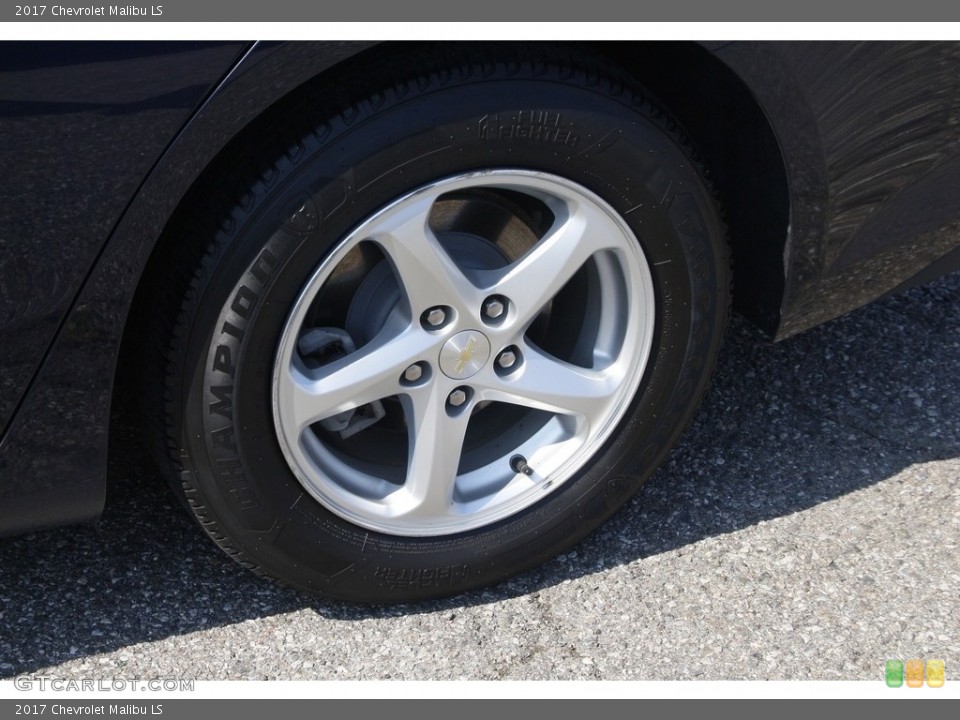 2017 Chevrolet Malibu LS Wheel and Tire Photo #142764972