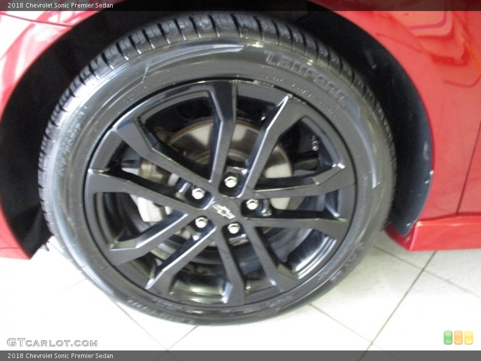 2018 Chevrolet Sonic Premier Sedan Wheel and Tire Photo #142788391