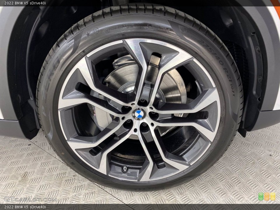 2022 BMW X5 sDrive40i Wheel and Tire Photo #142794707