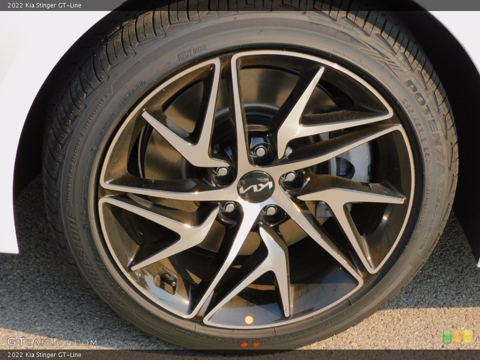 2022 Kia Stinger GT-Line Wheel and Tire Photo #142875163