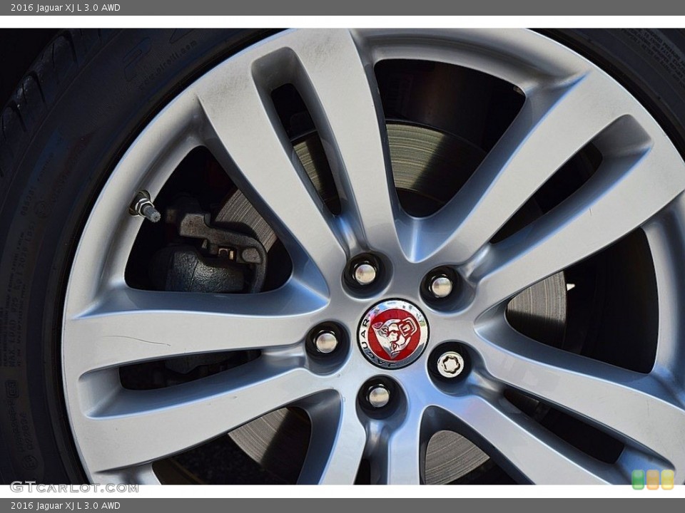 2016 Jaguar XJ Wheels and Tires