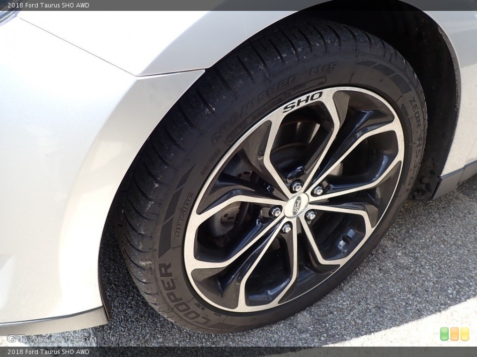 2018 Ford Taurus SHO AWD Wheel and Tire Photo #143014957