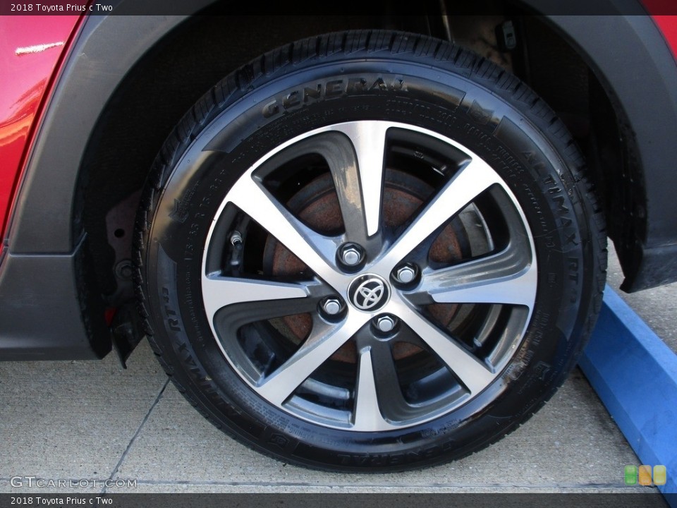 2018 Toyota Prius c Two Wheel and Tire Photo #143099929